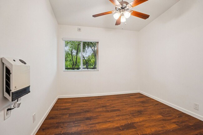Building Photo - 3105 W 27th St