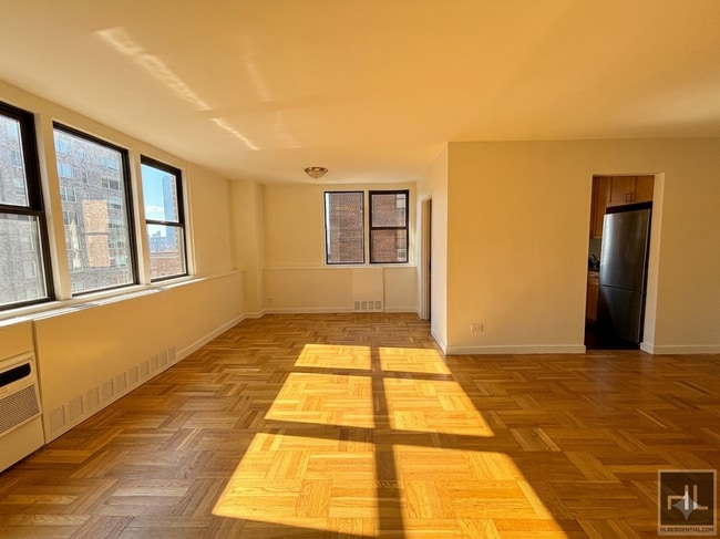 Building Photo - 435 E 79th St