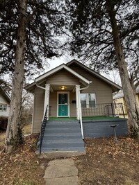 Building Photo - Charming 4-Bedroom, 2-Bath Home