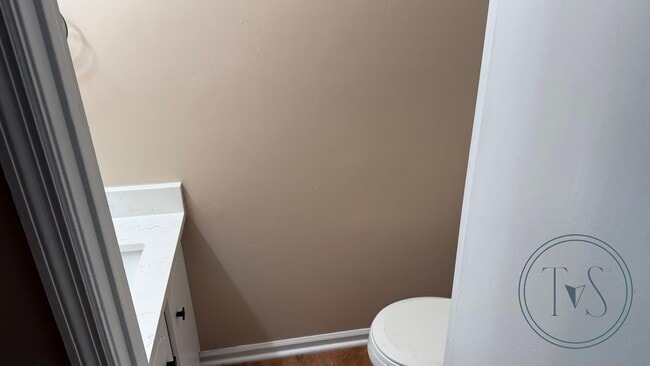 Building Photo - WINTER MOVE-IN SPECIAL: 50% OFF 1ST FULL MONTH'S RENT!**