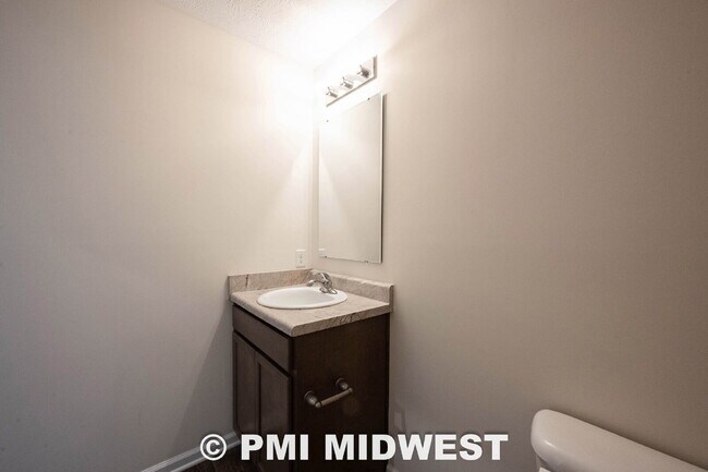 Building Photo - 10828 Penwell Wy