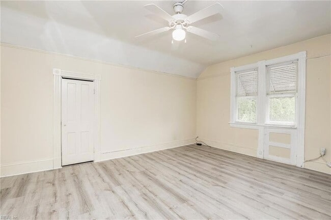 Building Photo - 146 Florida Ave