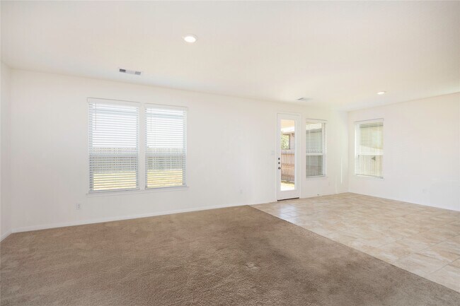 Building Photo - 6021 Diamond Sky Ln