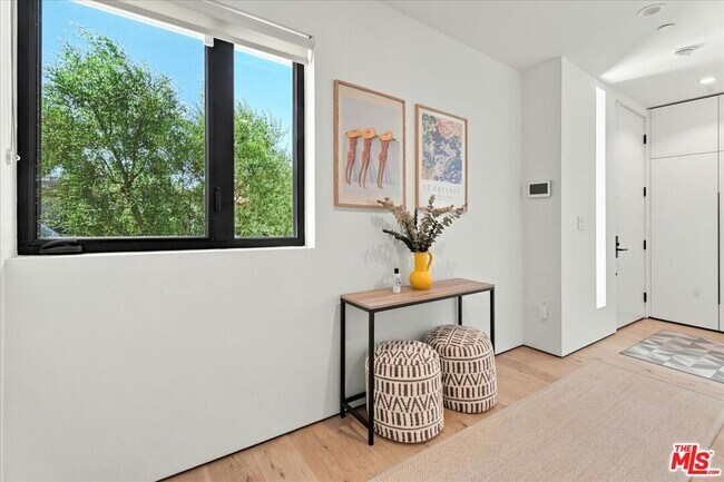 Building Photo - 6077 1/2 Horner St