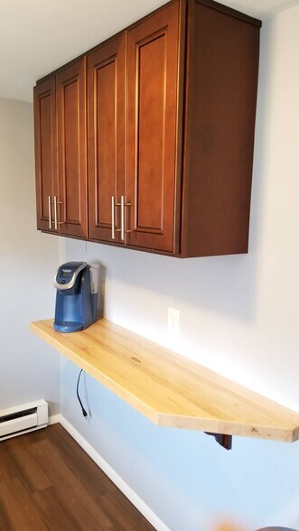 Breakfast bar in kitchen - 715 Main Street