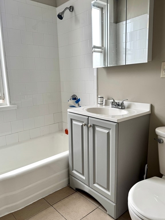 Building Photo - 56 Estes St