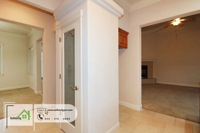 Building Photo - 1447 Jen Way