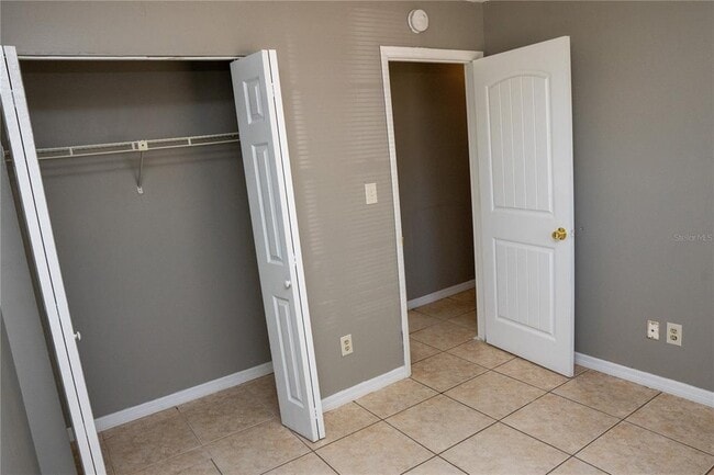 Building Photo - 434 W 17th St