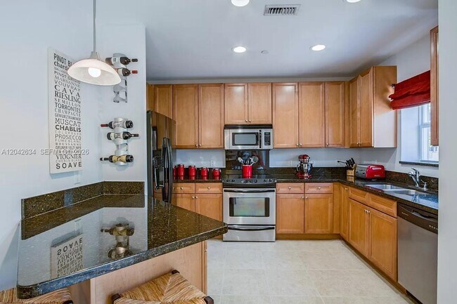 Building Photo - Southeast 15th Street, Fort Lauderdale, FL 33316 - 3 BR 3.5 BA townhouse
