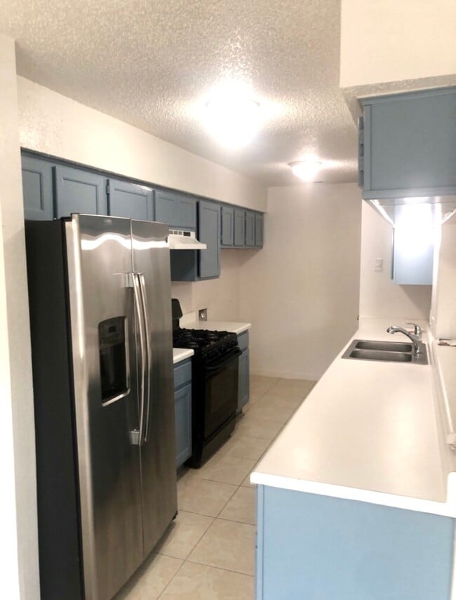 Building Photo - 6456 Kentwick Dr