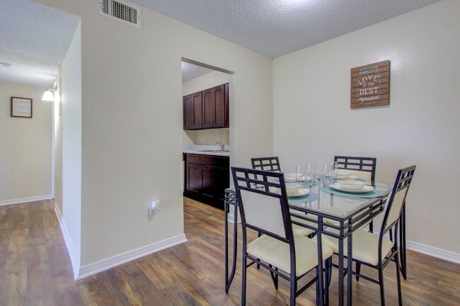 Interior Photo - Jackson Valley