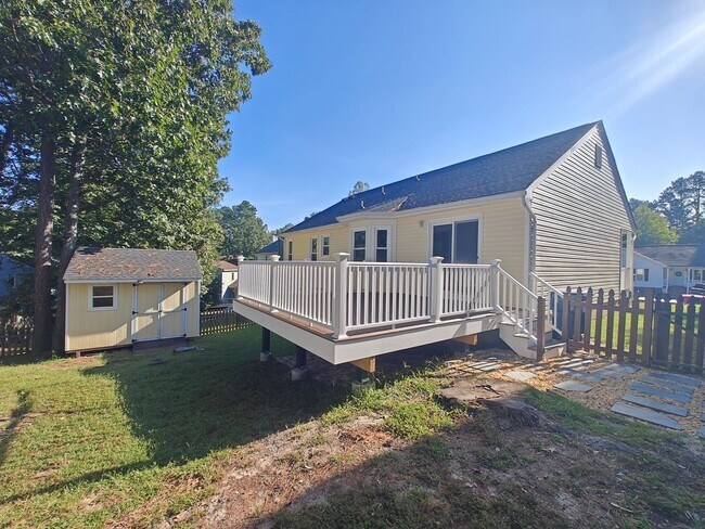 Building Photo - 8201 Skirmish Ln