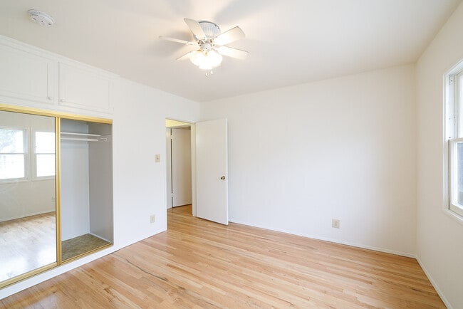 Building Photo - 2217 Addison Way