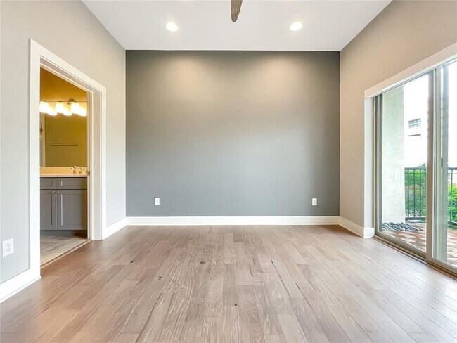 Building Photo - 908 Nueces St