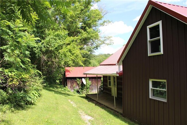 Building Photo - 97 Wonsettler Rd