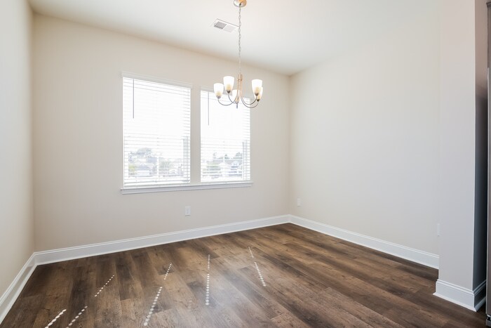 Building Photo - 212 Eagles Cliff Dr