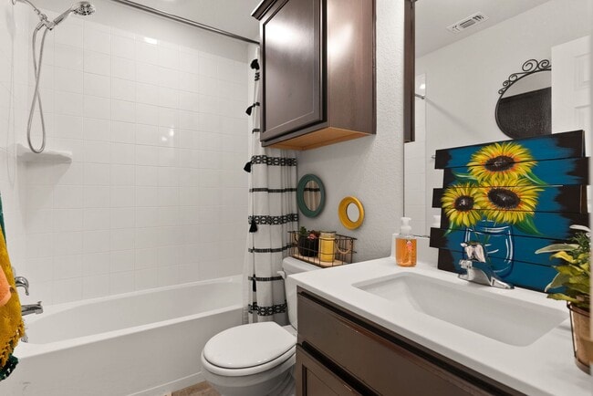 Building Photo - 2039 Wigeon Wy