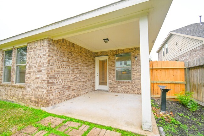 Building Photo - 19734 Amber Village Ln