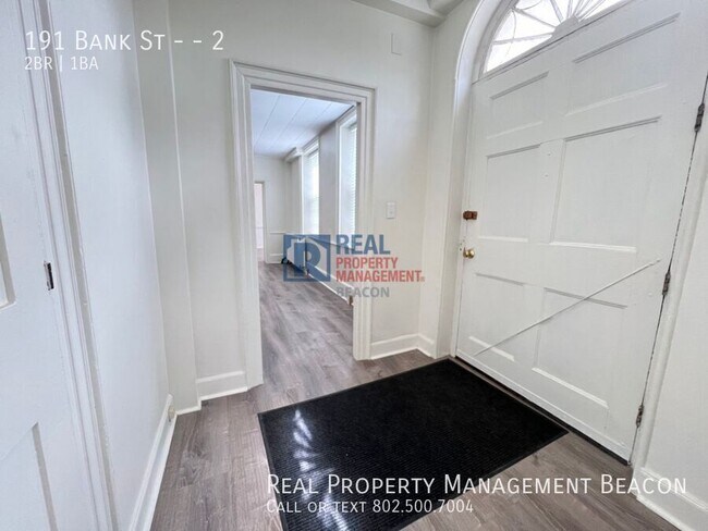 Building Photo - 191 Bank St