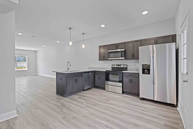 Building Photo - 9 Highland Blf Wy