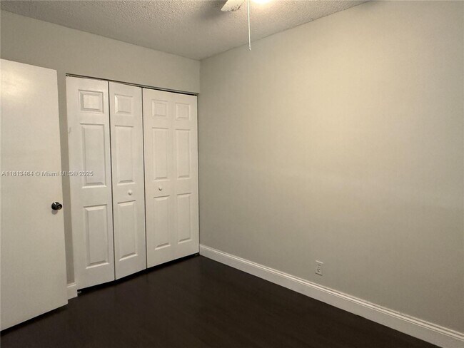 Building Photo - 17432 SW 140th Ct