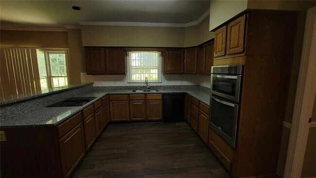 Building Photo - 5005 Johns Creek Ct