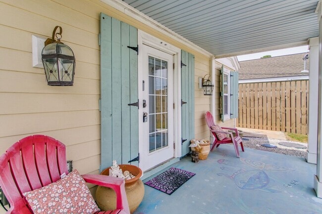 Building Photo - 5499 Medina Rd