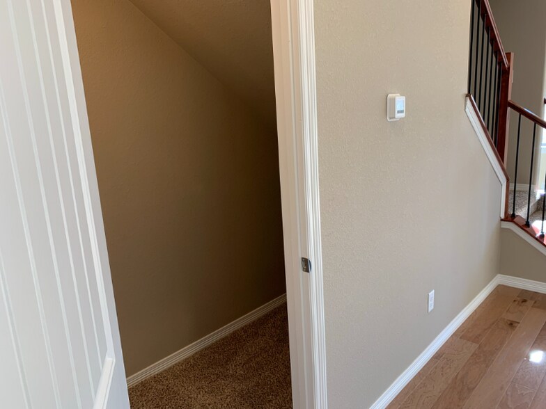 Building Photo - 3021 Upland Dr