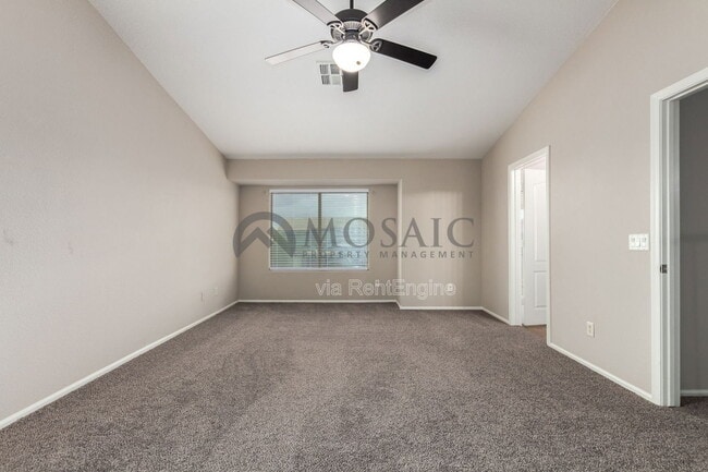 Building Photo - 61 W Hereford Dr