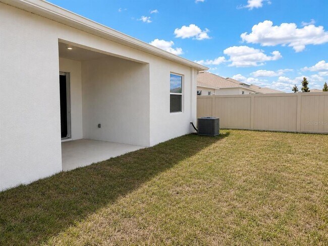 Building Photo - 5201 Green Belt Dr