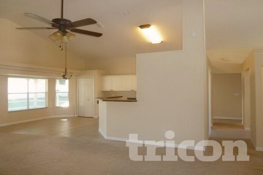 Building Photo - 8516 Sunsprite Ct