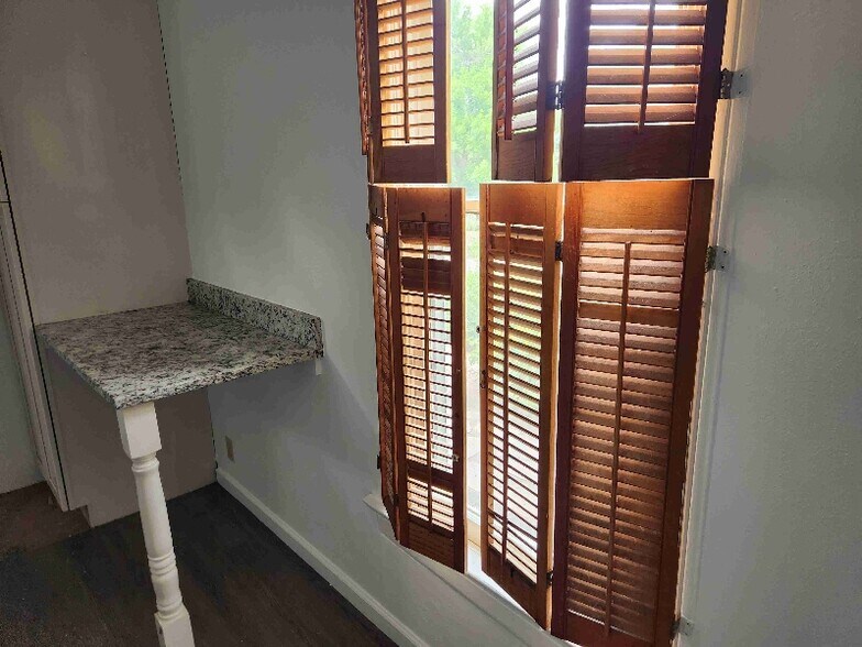 Building Photo - 1567 9th St