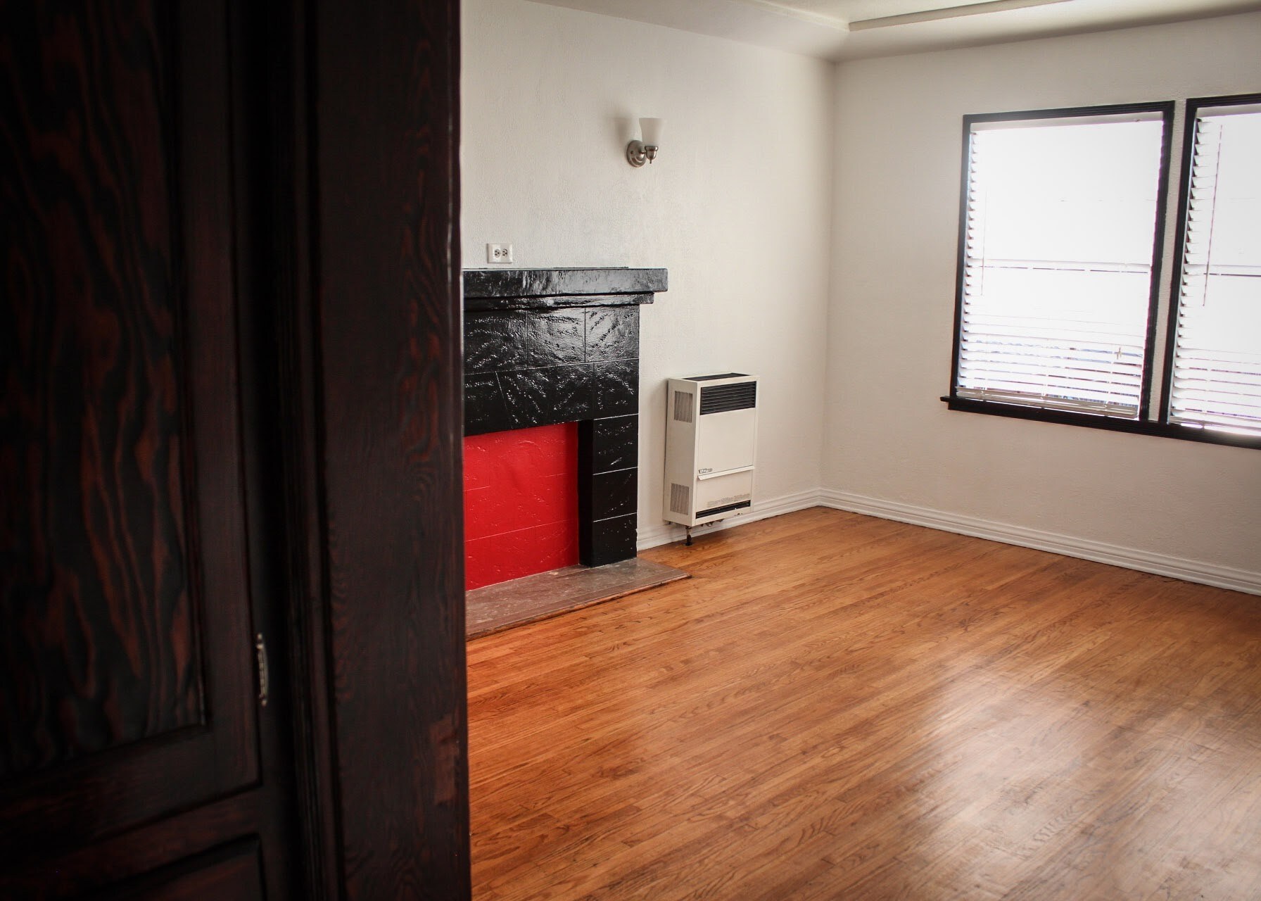 Building Photo - 4256 2nd Ave