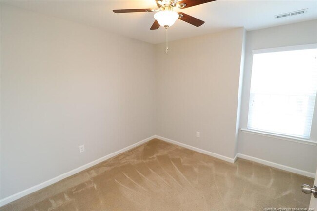 Building Photo - 408 Starkey St