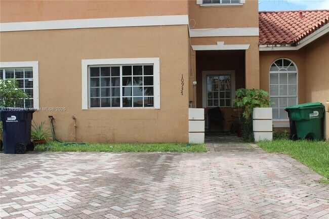 Building Photo - 10937 SW 181st Terrace