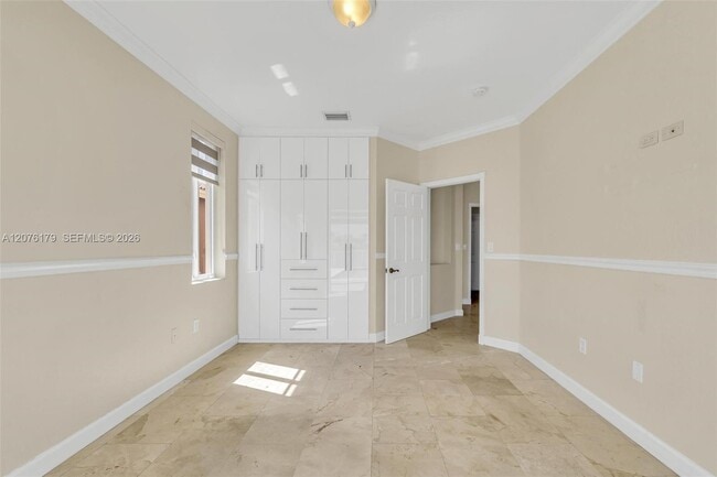 Building Photo - 16237 SW 44th Terrace