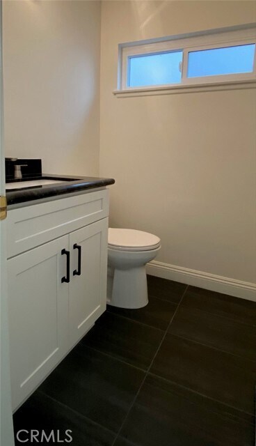 Building Photo - 43 Fortuna E