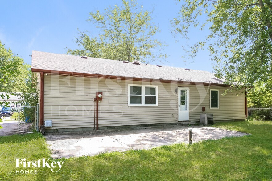 Building Photo - 2910 Heatherlea Dr