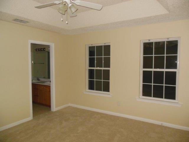 Building Photo - House for Rent