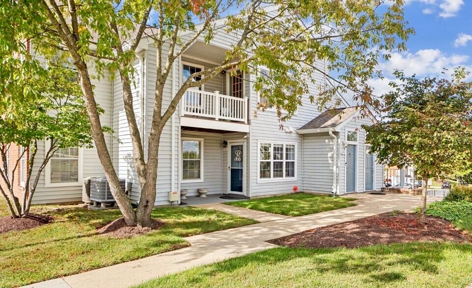 Front of house - 8707 Grasmere Ct