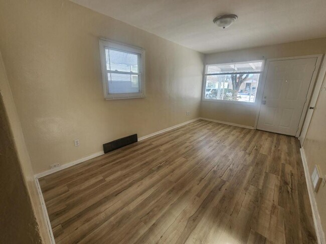 Building Photo - 2324 Buchanan St