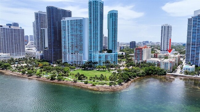 Building Photo - 2001 Biscayne Blvd