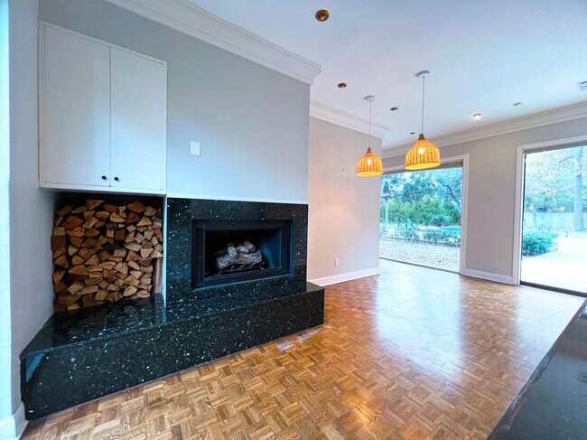 Building Photo - 19 Windermere Ln