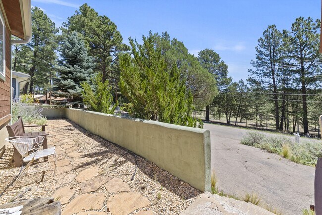 Building Photo - 307 Heath Dr