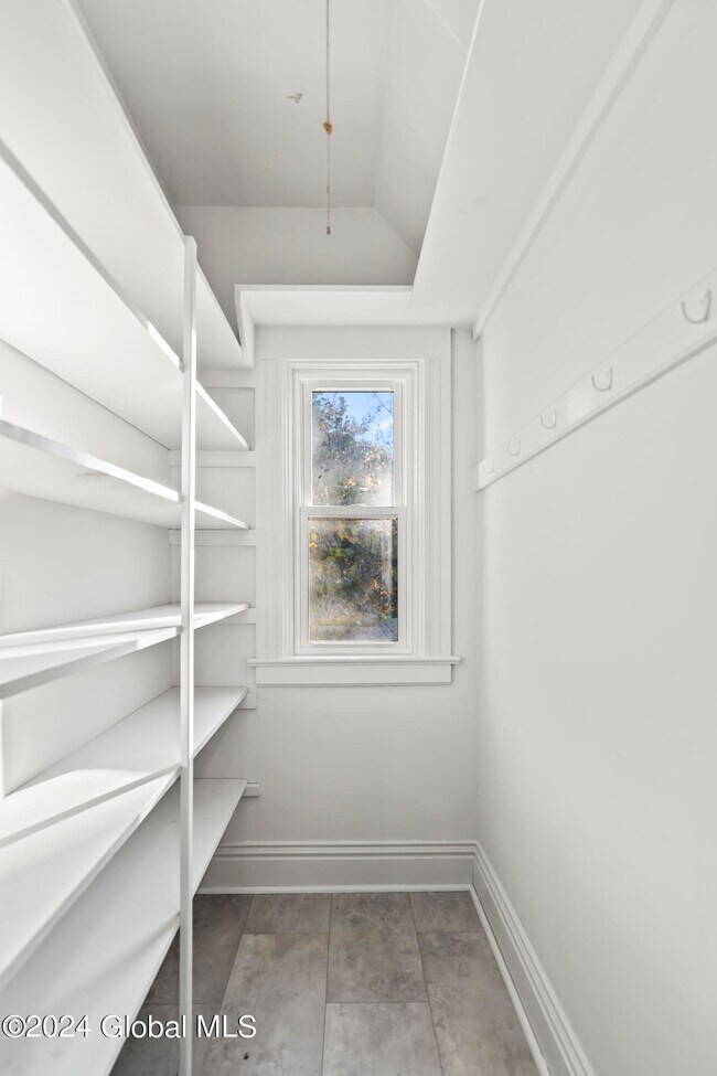 Building Photo - 776 Pawling Ave