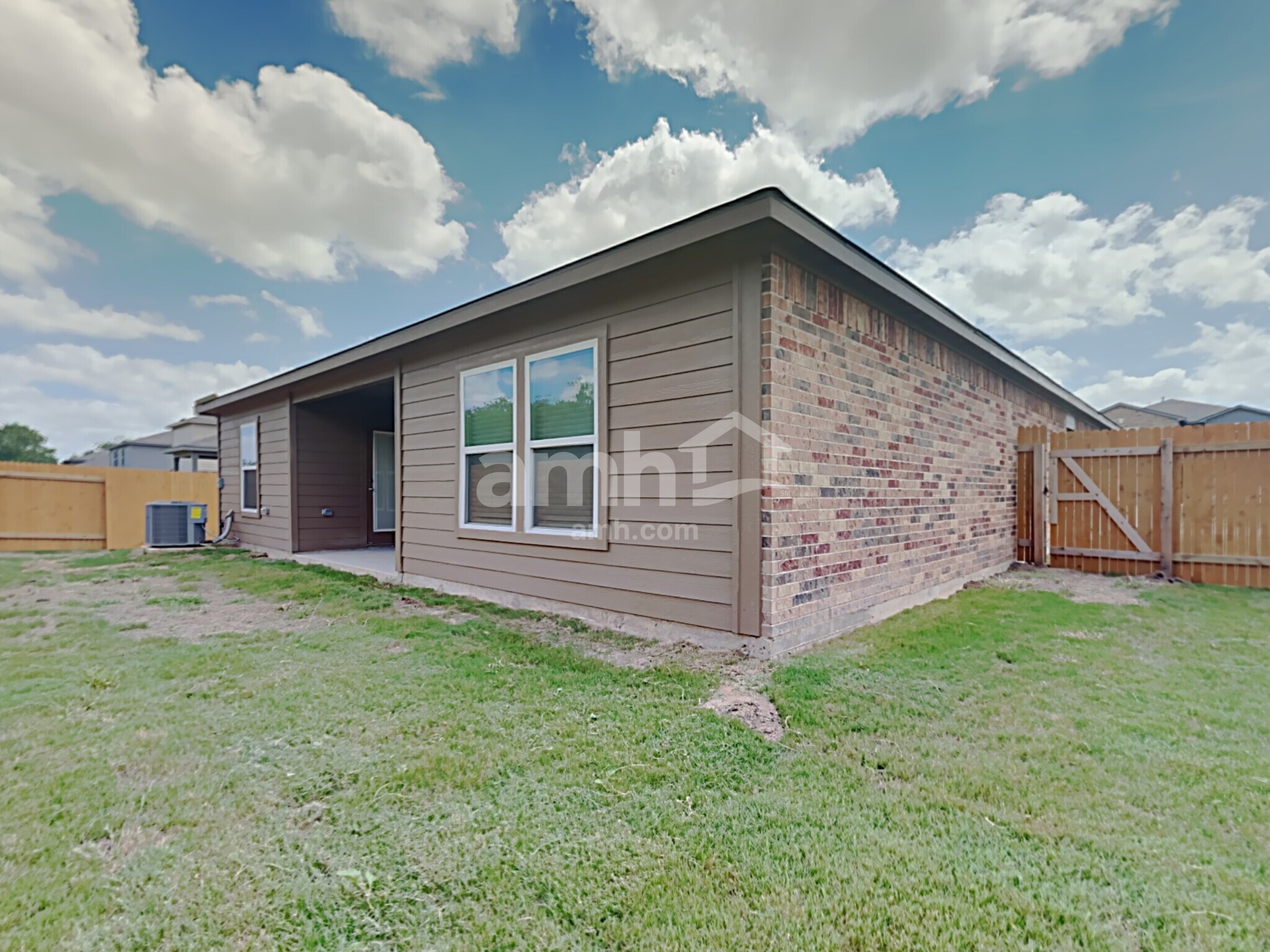 Building Photo - 1162 Treeta Trail