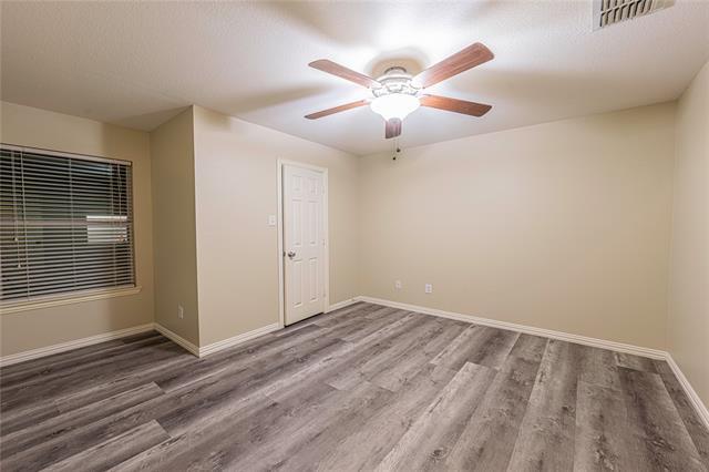 Building Photo - 414 Tarpan Trail