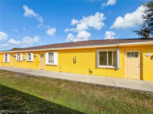 Building Photo - 1321 SE 8th Ave