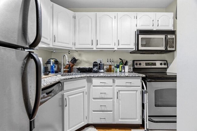 Building Photo - 30 E Concord St