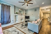 Building Photo - 7931 S Eberhart Ave